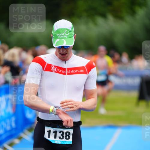 30.08.2026 - Elbe Triathlon Hamburg LAZAROV Photography http://msf.ph/oto/10057955 30.08.2026 11:23:51 Ziel 988, 1006, 1104, 1138 meine-sportfotos.de