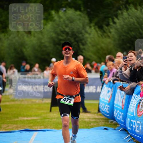 30.08.2026 - Elbe Triathlon Hamburg LAZAROV Photography http://msf.ph/oto/10057982 30.08.2026 11:23:59 Ziel 472, 629, 1006, 1104 meine-sportfotos.de