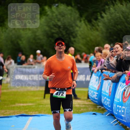 30.08.2026 - Elbe Triathlon Hamburg LAZAROV Photography http://msf.ph/oto/10057984 30.08.2026 11:24:00 Ziel 472, 629, 1006 meine-sportfotos.de