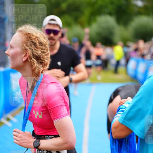 30.08.2026 - Elbe Triathlon Hamburg LAZAROV Photography http://msf.ph/oto/10058029 30.08.2026 11:24:23 Ziel 608, 674, 898, 1022, 1073 meine-sportfotos.de