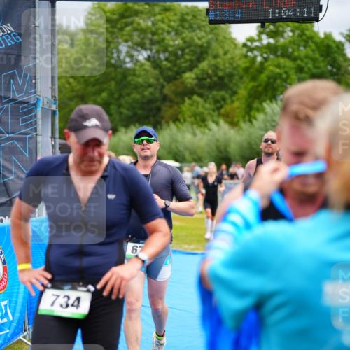 30.08.2026 - Elbe Triathlon Hamburg LAZAROV Photography http://msf.ph/oto/10058035 30.08.2026 11:24:26 Ziel 674, 898, 1022, 1073 meine-sportfotos.de