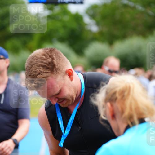 30.08.2026 - Elbe Triathlon Hamburg LAZAROV Photography http://msf.ph/oto/10058036 30.08.2026 11:24:28 Ziel 674, 898, 1022, 1073 meine-sportfotos.de