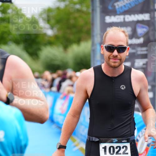 30.08.2026 - Elbe Triathlon Hamburg LAZAROV Photography http://msf.ph/oto/10058043 30.08.2026 11:24:31 Ziel 898, 1073 meine-sportfotos.de
