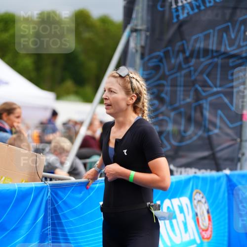 30.08.2026 - Elbe Triathlon Hamburg LAZAROV Photography http://msf.ph/oto/10058046 30.08.2026 11:24:36 Ziel  meine-sportfotos.de