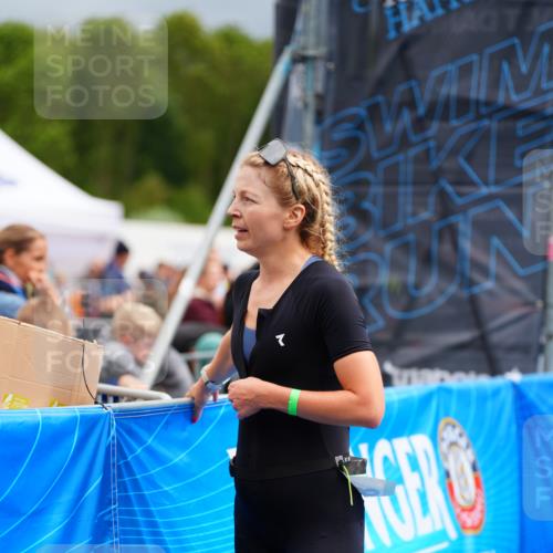 30.08.2026 - Elbe Triathlon Hamburg LAZAROV Photography http://msf.ph/oto/10058047 30.08.2026 11:24:36 Ziel  meine-sportfotos.de