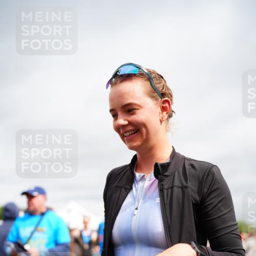 30.08.2026 - Elbe Triathlon Hamburg LAZAROV Photography http://msf.ph/oto/10058058 30.08.2026 11:24:49 Ziel 712, 856 meine-sportfotos.de