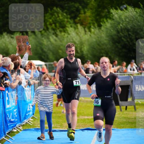 30.08.2026 - Elbe Triathlon Hamburg LAZAROV Photography http://msf.ph/oto/10058070 30.08.2026 11:24:55 Ziel 712, 736, 786, 856, 1208 meine-sportfotos.de