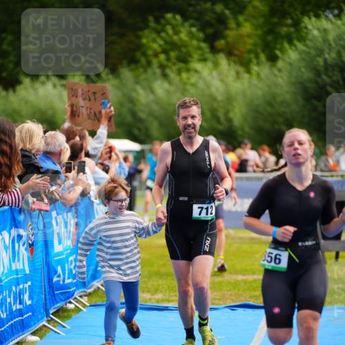 30.08.2026 - Elbe Triathlon Hamburg LAZAROV Photography http://msf.ph/oto/10058075 30.08.2026 11:24:56 Ziel 712, 736, 786, 856, 1208 meine-sportfotos.de