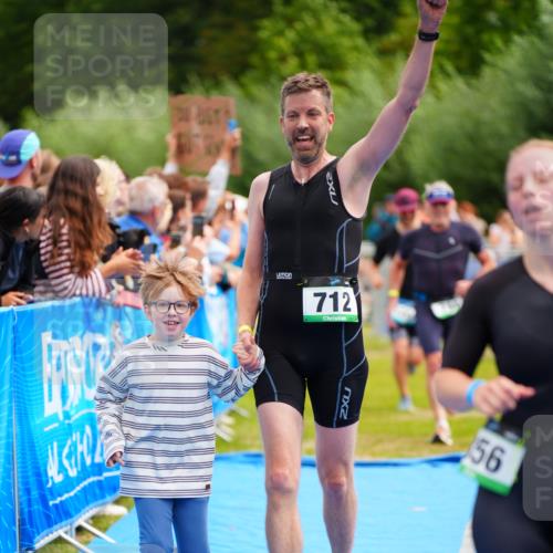 30.08.2026 - Elbe Triathlon Hamburg LAZAROV Photography http://msf.ph/oto/10058082 30.08.2026 11:24:57 Ziel 712, 736, 786, 856, 1208 meine-sportfotos.de