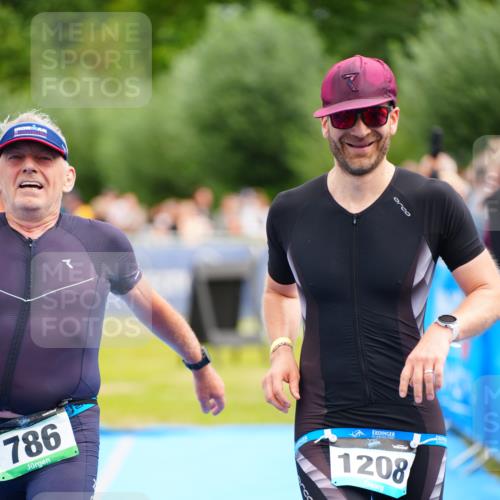 30.08.2026 - Elbe Triathlon Hamburg LAZAROV Photography http://msf.ph/oto/10058101 30.08.2026 11:25:02 Ziel 605, 736, 786, 1208 meine-sportfotos.de
