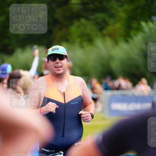 30.08.2026 - Elbe Triathlon Hamburg LAZAROV Photography http://msf.ph/oto/10058110 30.08.2026 11:25:08 Ziel 605, 783, 993 meine-sportfotos.de