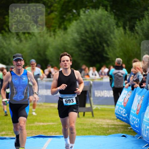 30.08.2026 - Elbe Triathlon Hamburg LAZAROV Photography http://msf.ph/oto/10058129 30.08.2026 11:25:15 Ziel 475, 618, 783, 993 meine-sportfotos.de