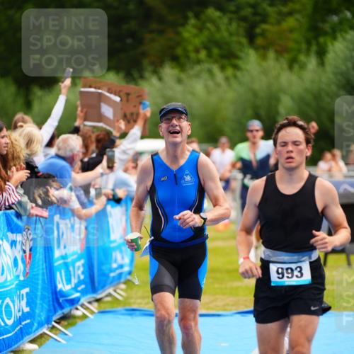 30.08.2026 - Elbe Triathlon Hamburg LAZAROV Photography http://msf.ph/oto/10058133 30.08.2026 11:25:16 Ziel 475, 618, 783, 993 meine-sportfotos.de