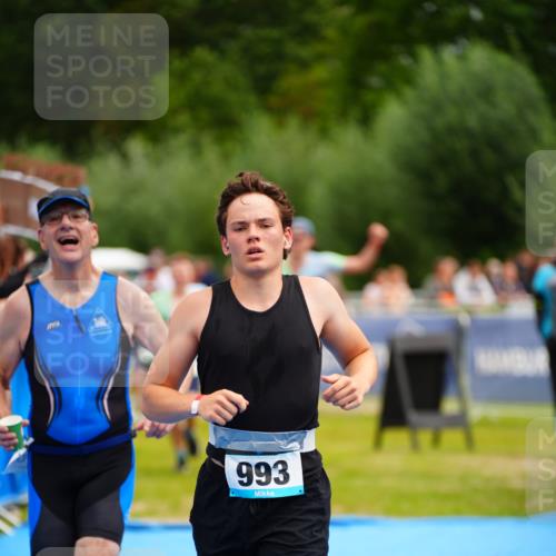 30.08.2026 - Elbe Triathlon Hamburg LAZAROV Photography http://msf.ph/oto/10058134 30.08.2026 11:25:17 Ziel 475, 618, 721, 783, 993, 1007 meine-sportfotos.de