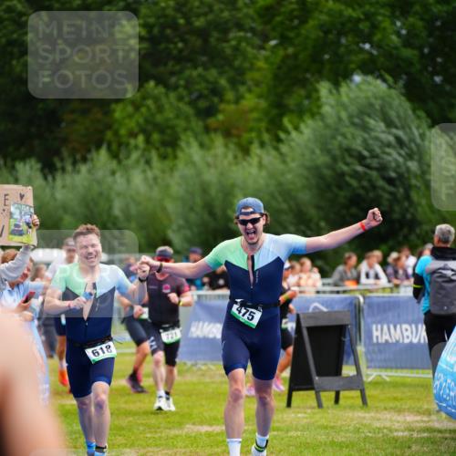 30.08.2026 - Elbe Triathlon Hamburg LAZAROV Photography http://msf.ph/oto/10058137 30.08.2026 11:25:19 Ziel 475, 618, 721, 783, 993, 1007 meine-sportfotos.de