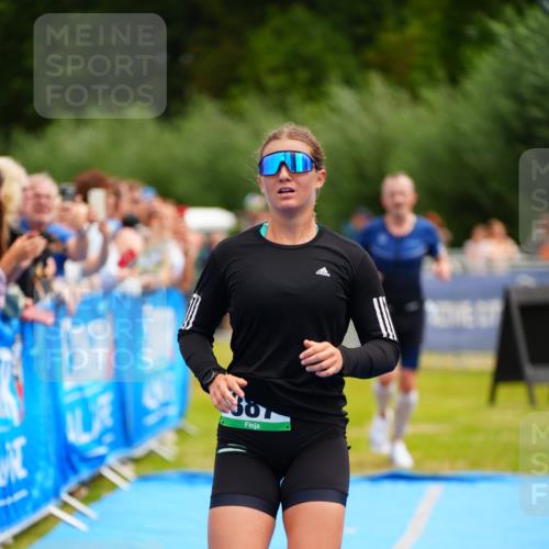 30.08.2026 - Elbe Triathlon Hamburg LAZAROV Photography http://msf.ph/oto/10058175 30.08.2026 11:25:37 Ziel 887, 1096, 1144, 1290, 1896 meine-sportfotos.de
