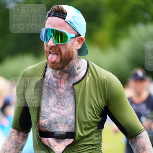 30.08.2026 - Elbe Triathlon Hamburg LAZAROV Photography http://msf.ph/oto/10058194 30.08.2026 11:25:49 Ziel 556, 576, 948 meine-sportfotos.de