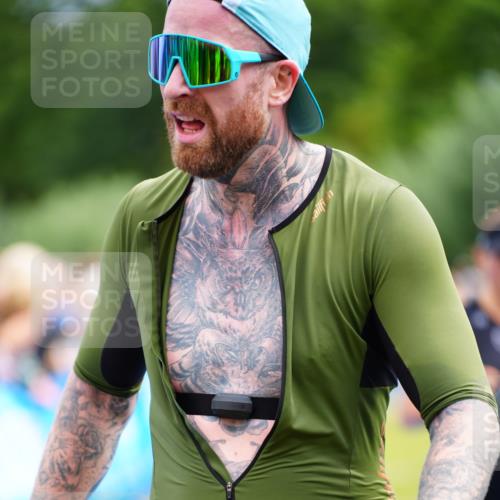 30.08.2026 - Elbe Triathlon Hamburg LAZAROV Photography http://msf.ph/oto/10058195 30.08.2026 11:25:50 Ziel 556, 576, 948 meine-sportfotos.de