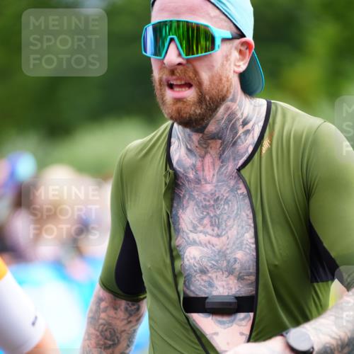 30.08.2026 - Elbe Triathlon Hamburg LAZAROV Photography http://msf.ph/oto/10058197 30.08.2026 11:25:50 Ziel 556, 576, 948 meine-sportfotos.de