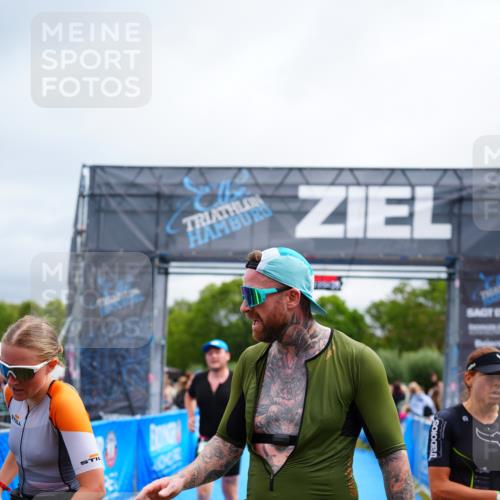 30.08.2026 - Elbe Triathlon Hamburg LAZAROV Photography http://msf.ph/oto/10058202 30.08.2026 11:25:52 Ziel 556, 576, 948, 1219 meine-sportfotos.de