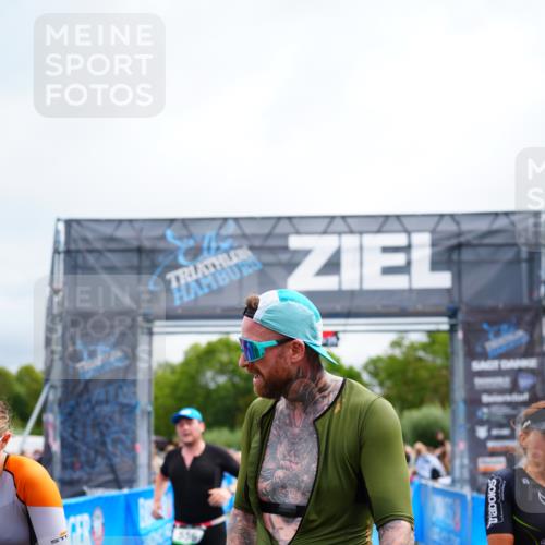 30.08.2026 - Elbe Triathlon Hamburg LAZAROV Photography http://msf.ph/oto/10058204 30.08.2026 11:25:52 Ziel 556, 576, 948, 1219 meine-sportfotos.de
