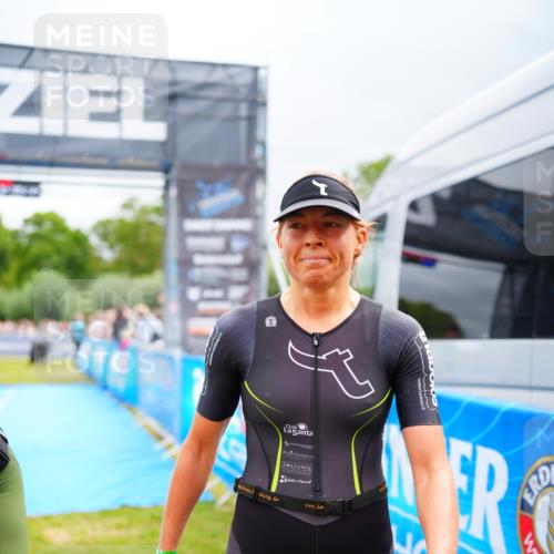 30.08.2026 - Elbe Triathlon Hamburg LAZAROV Photography http://msf.ph/oto/10058209 30.08.2026 11:25:54 Ziel 556, 576, 1219 meine-sportfotos.de