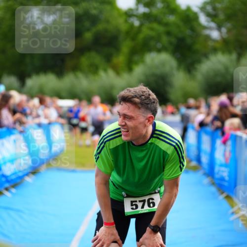 30.08.2026 - Elbe Triathlon Hamburg LAZAROV Photography http://msf.ph/oto/10058213 30.08.2026 11:25:58 Ziel 602, 1176, 1219 meine-sportfotos.de