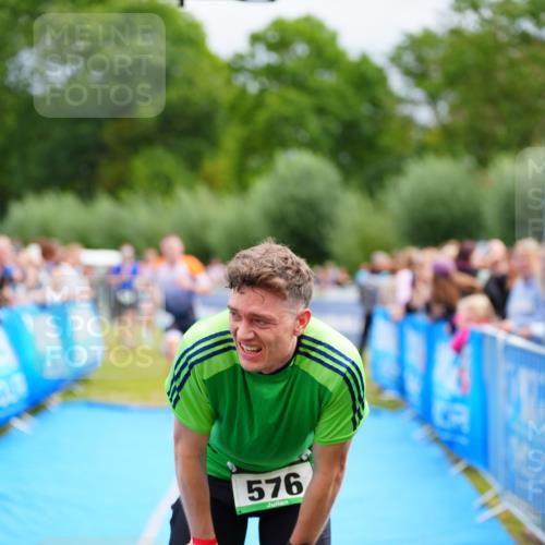 30.08.2026 - Elbe Triathlon Hamburg LAZAROV Photography http://msf.ph/oto/10058218 30.08.2026 11:25:59 Ziel 602, 1176, 1219 meine-sportfotos.de