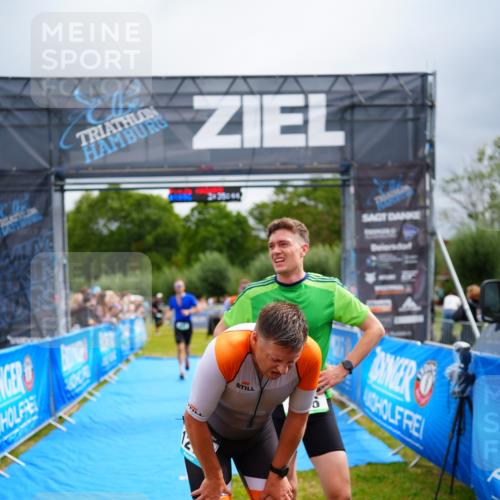 30.08.2026 - Elbe Triathlon Hamburg LAZAROV Photography http://msf.ph/oto/10058225 30.08.2026 11:26:05 Ziel 602, 1176 meine-sportfotos.de