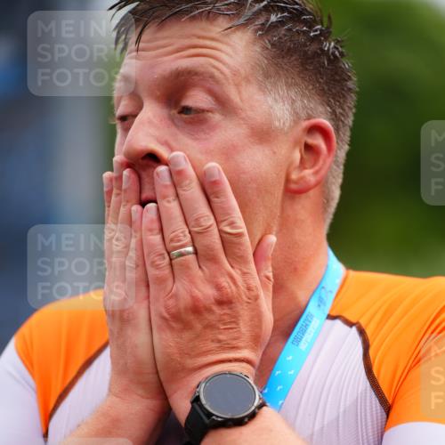 30.08.2026 - Elbe Triathlon Hamburg LAZAROV Photography http://msf.ph/oto/10058237 30.08.2026 11:26:23 Ziel 1079, 1198, 1217 meine-sportfotos.de