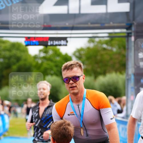 30.08.2026 - Elbe Triathlon Hamburg LAZAROV Photography http://msf.ph/oto/10058240 30.08.2026 11:26:25 Ziel 514, 1079, 1198, 1217 meine-sportfotos.de