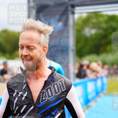 30.08.2026 - Elbe Triathlon Hamburg LAZAROV Photography http://msf.ph/oto/10058245 30.08.2026 11:26:26 Ziel 514, 1079, 1198, 1217 meine-sportfotos.de
