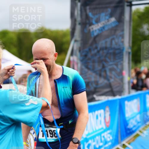 30.08.2026 - Elbe Triathlon Hamburg LAZAROV Photography http://msf.ph/oto/10058246 30.08.2026 11:26:27 Ziel 457, 514, 1079, 1217, 1249 meine-sportfotos.de