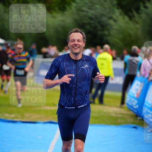 30.08.2026 - Elbe Triathlon Hamburg LAZAROV Photography http://msf.ph/oto/10058293 30.08.2026 11:26:57 Ziel 702, 1172, 1203, 1275 meine-sportfotos.de