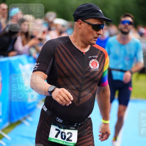 30.08.2026 - Elbe Triathlon Hamburg LAZAROV Photography http://msf.ph/oto/10058311 30.08.2026 11:27:05 Ziel 702, 1110, 1172, 1194 meine-sportfotos.de