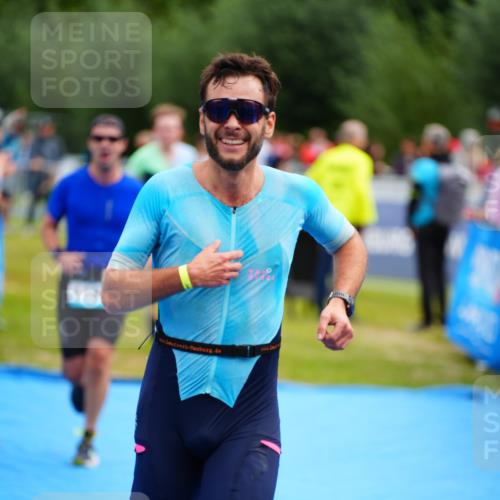 30.08.2026 - Elbe Triathlon Hamburg LAZAROV Photography http://msf.ph/oto/10058317 30.08.2026 11:27:06 Ziel 702, 1110, 1172, 1194 meine-sportfotos.de