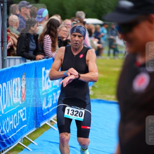 30.08.2026 - Elbe Triathlon Hamburg LAZAROV Photography http://msf.ph/oto/10058336 30.08.2026 11:27:18 Ziel 1320 meine-sportfotos.de