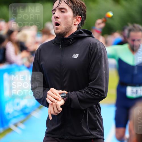 30.08.2026 - Elbe Triathlon Hamburg LAZAROV Photography http://msf.ph/oto/10058405 30.08.2026 11:28:00 Ziel 587, 754, 1065, 1068, 1103 meine-sportfotos.de
