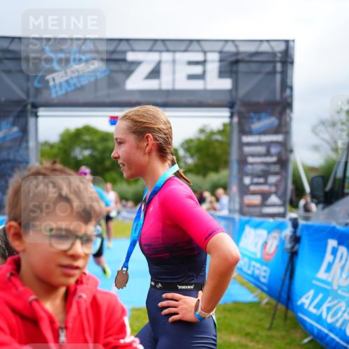 30.08.2026 - Elbe Triathlon Hamburg LAZAROV Photography http://msf.ph/oto/10058415 30.08.2026 11:28:04 Ziel 754, 1068, 1103 meine-sportfotos.de