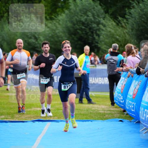 30.08.2026 - Elbe Triathlon Hamburg LAZAROV Photography http://msf.ph/oto/10058444 30.08.2026 11:28:30 Ziel 715, 866, 872, 1206, 1233 meine-sportfotos.de