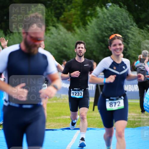 30.08.2026 - Elbe Triathlon Hamburg LAZAROV Photography http://msf.ph/oto/10058451 30.08.2026 11:28:31 Ziel 715, 866, 872, 1206, 1233 meine-sportfotos.de