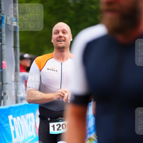 30.08.2026 - Elbe Triathlon Hamburg LAZAROV Photography http://msf.ph/oto/10058461 30.08.2026 11:28:34 Ziel 715, 866, 872, 1206, 1233 meine-sportfotos.de