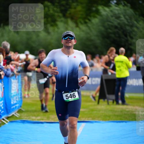 30.08.2026 - Elbe Triathlon Hamburg LAZAROV Photography http://msf.ph/oto/10058491 30.08.2026 11:28:49 Ziel 546, 763, 1115, 1191 meine-sportfotos.de