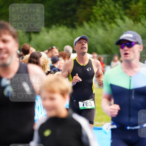 30.08.2026 - Elbe Triathlon Hamburg LAZAROV Photography http://msf.ph/oto/10058515 30.08.2026 11:28:56 Ziel 409, 763, 967, 1033, 1115, 1151, 1191, 1229, 1322 meine-sportfotos.de