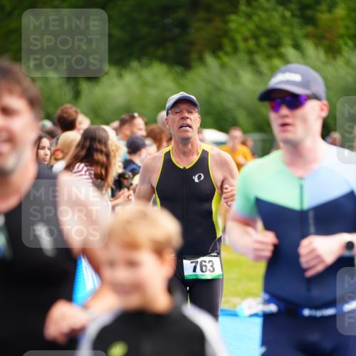 30.08.2026 - Elbe Triathlon Hamburg LAZAROV Photography http://msf.ph/oto/10058516 30.08.2026 11:28:56 Ziel 409, 763, 967, 1033, 1115, 1151, 1191, 1229, 1322 meine-sportfotos.de