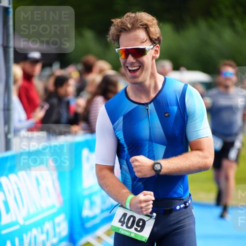 30.08.2026 - Elbe Triathlon Hamburg LAZAROV Photography http://msf.ph/oto/10058526 30.08.2026 11:29:01 Ziel 409, 967, 1033, 1151, 1229, 1322 meine-sportfotos.de