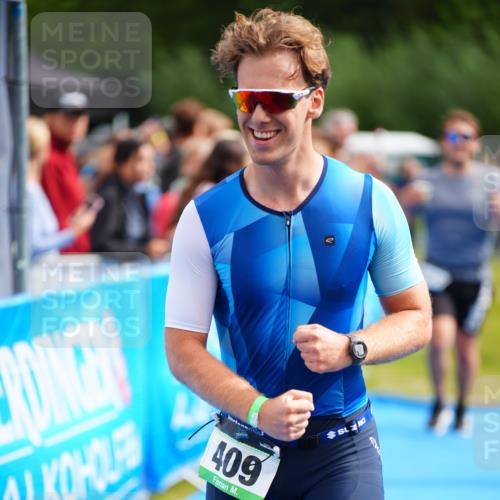 30.08.2026 - Elbe Triathlon Hamburg LAZAROV Photography http://msf.ph/oto/10058527 30.08.2026 11:29:01 Ziel 409, 967, 1033, 1151, 1229, 1322 meine-sportfotos.de