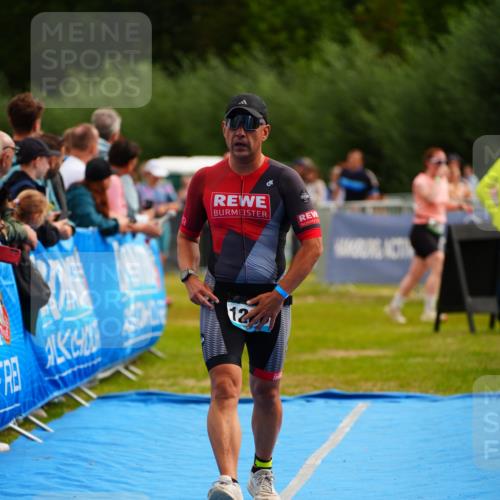 30.08.2026 - Elbe Triathlon Hamburg LAZAROV Photography http://msf.ph/oto/10058568 30.08.2026 11:29:21 Ziel 648, 1280 meine-sportfotos.de
