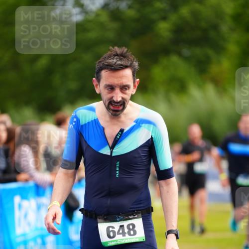 30.08.2026 - Elbe Triathlon Hamburg LAZAROV Photography http://msf.ph/oto/10058583 30.08.2026 11:29:28 Ziel 648, 749, 1078, 1183 meine-sportfotos.de