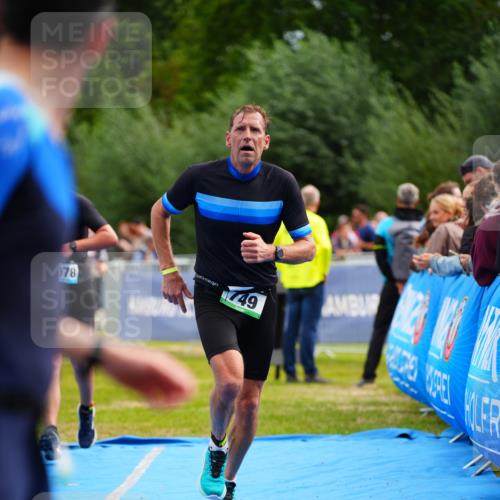 30.08.2026 - Elbe Triathlon Hamburg LAZAROV Photography http://msf.ph/oto/10058586 30.08.2026 11:29:30 Ziel 648, 749, 1078, 1183 meine-sportfotos.de